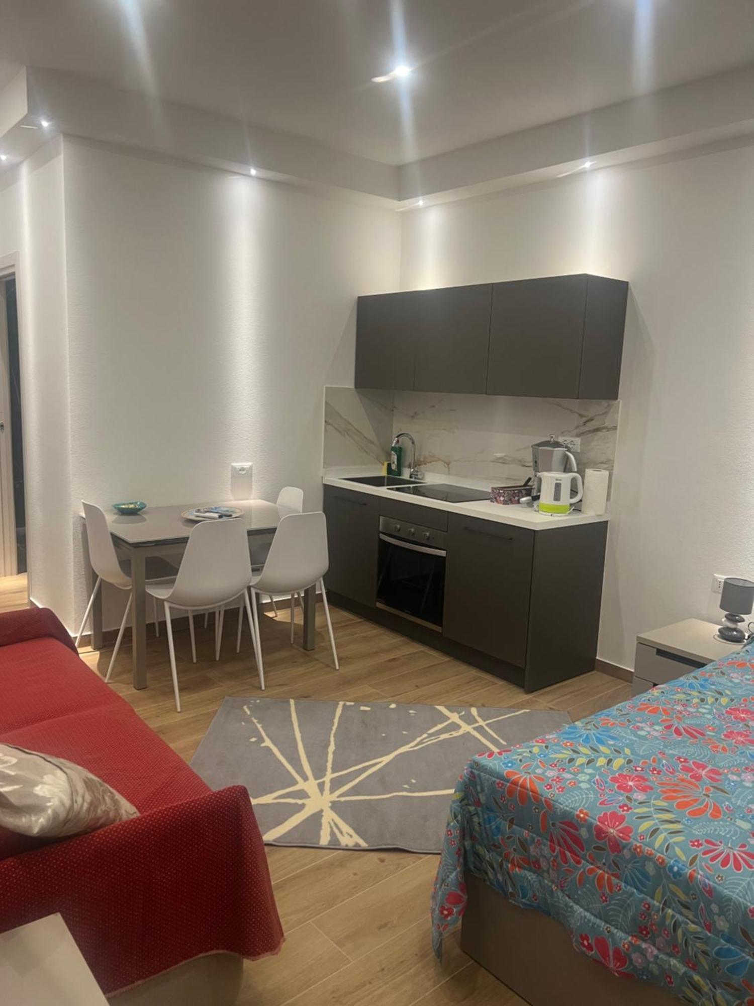 Casa Enzo Hotel La Spezia Luaran gambar